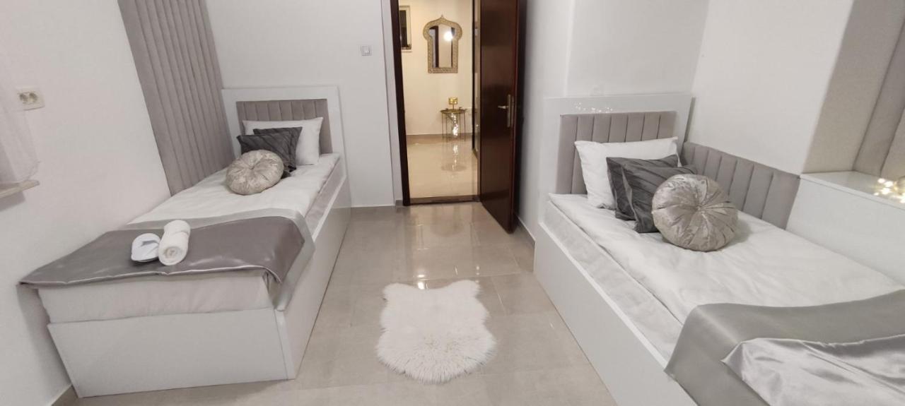 Vila Dzan SJJ Extérieur photo