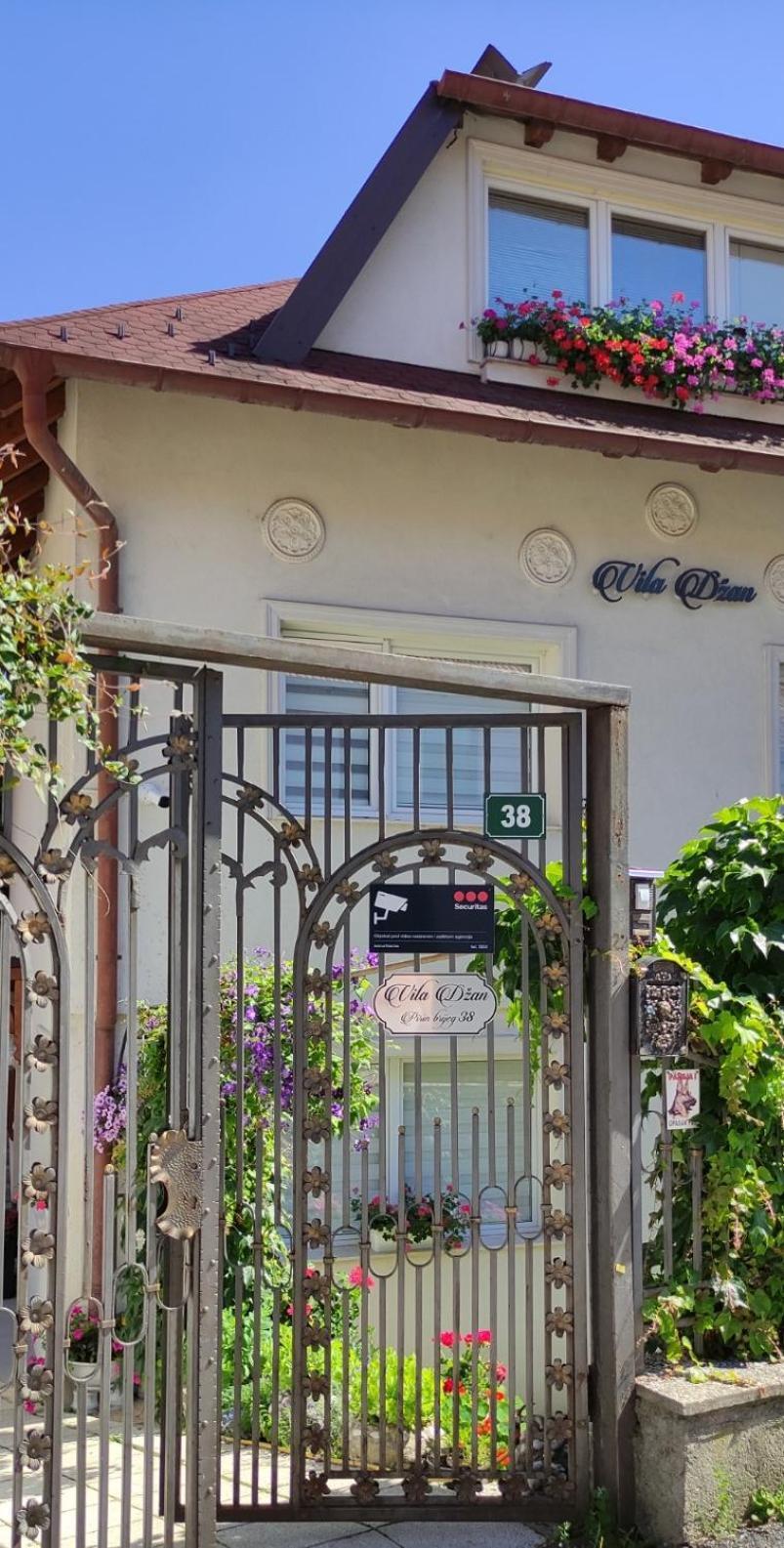 Vila Dzan SJJ Extérieur photo